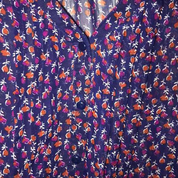 Sheer Button-up Top!! - Picture 5 of 5